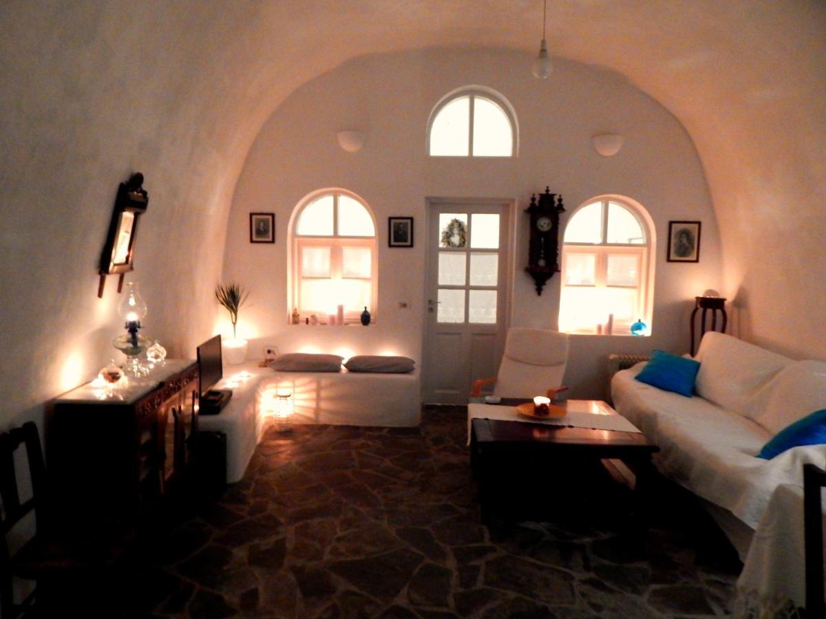 Bioclimatic Cave House Santorini Villa Vothon Exterior photo